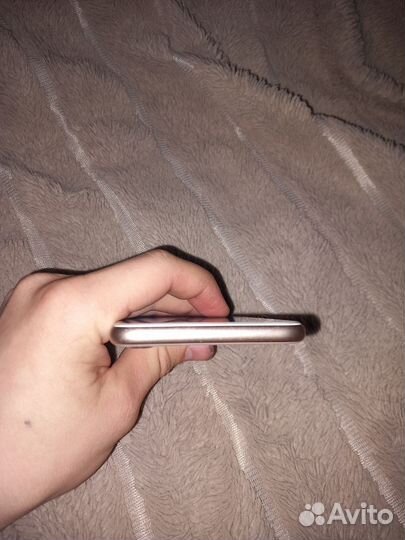 iPhone 8, 64 ГБ