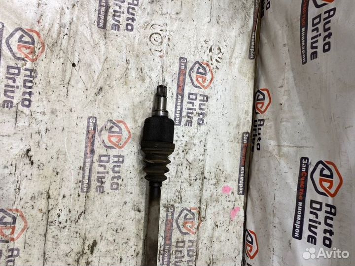 Привод левый Ford Fusion 1 1.4 2008