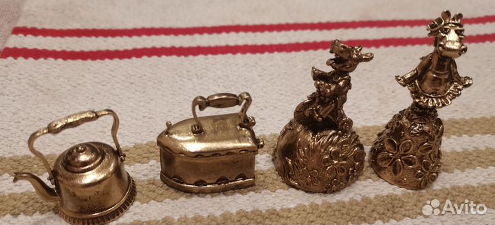 Колокольчик бронзовый