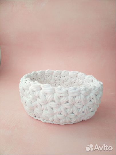 Корзина вязаная