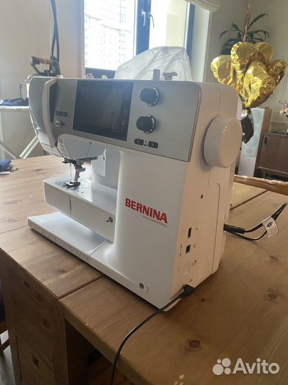 Прекрасная швейная машина Bernina b480