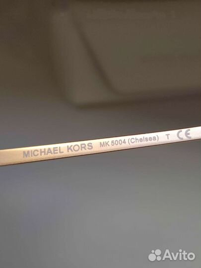 Солнцезащитные очки Michael Kors