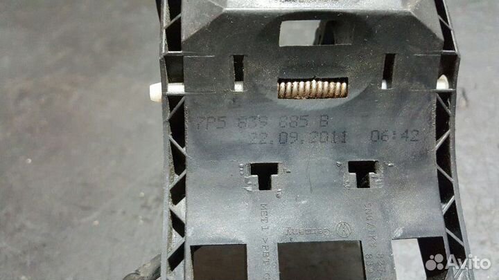 Кронштейн ручки двери Porsche Cayenne 958 M4852