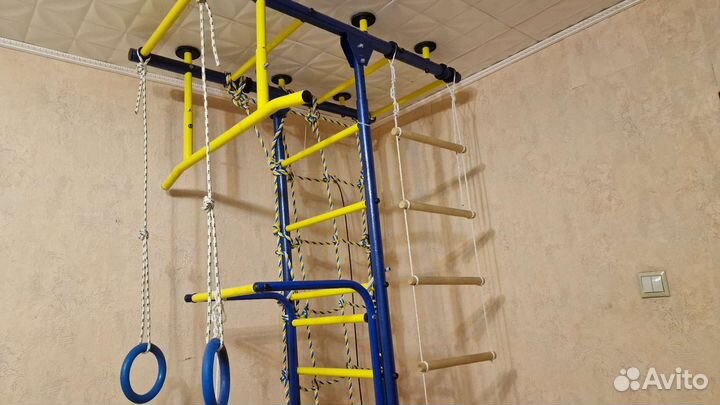 Детская шведская стенка, боксерская груша