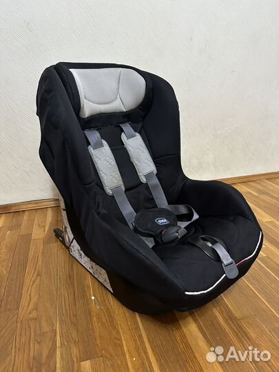 Детское автокресло Chicco с isofix