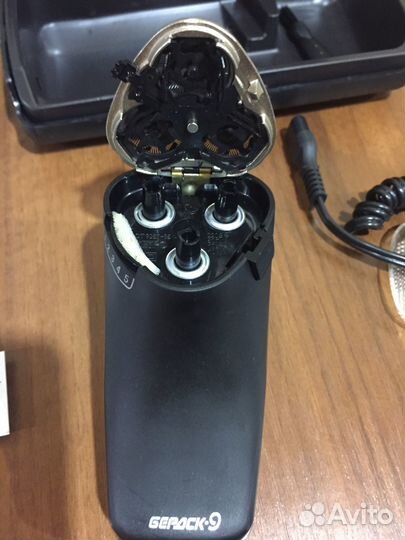 Элеткpобритва Беpдcк 9