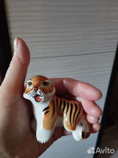 Обезьянка с мячом