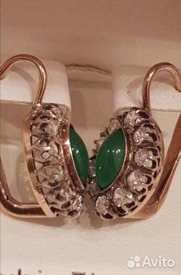 Золотые серьги с хризопразом