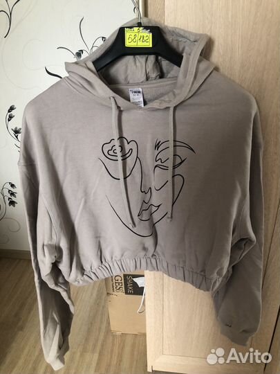 Женская одежда