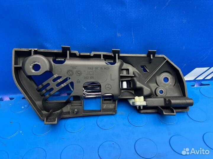 Ручка двери внутренняя передняя левая Mercedes Ml