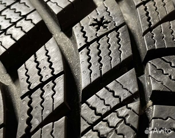 Goodyear UltraGrip Performance Gen-1 235/50 R19