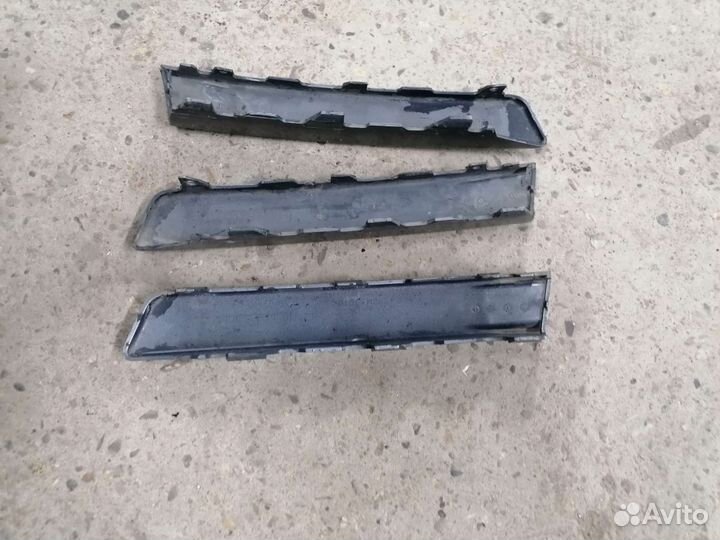 Накладка переднего бампера Фольксваген Пассат Б6