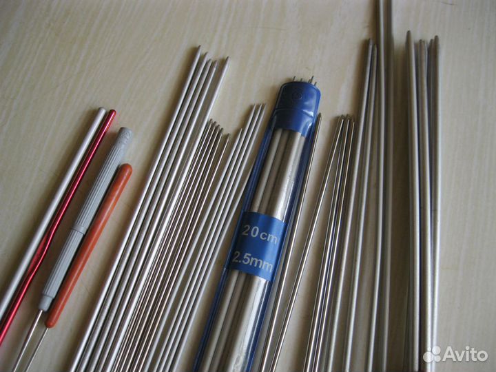 Спицы и крючки для вязания