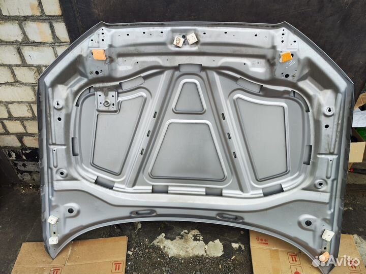 Капот Volkswagen Golf 7