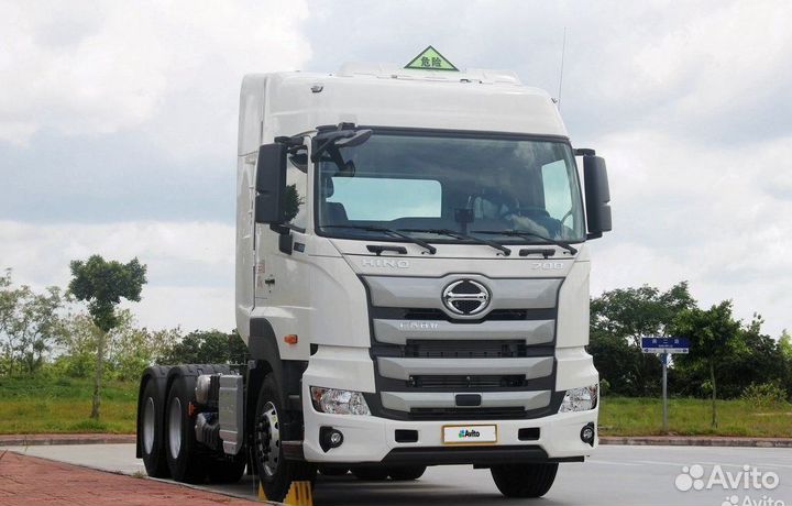 Hino 700, 2023