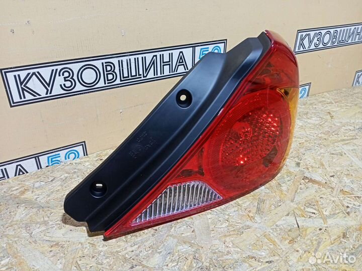 Фонарь правый Kia Spectra (00-11г) иж