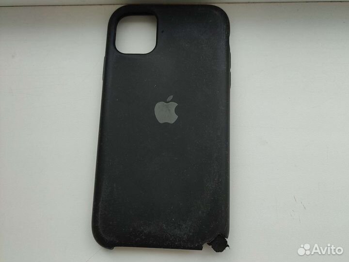 Чехол на iPhone 11