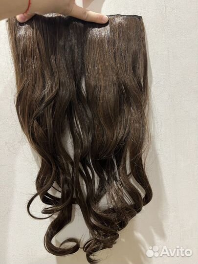 Волосы на заколках