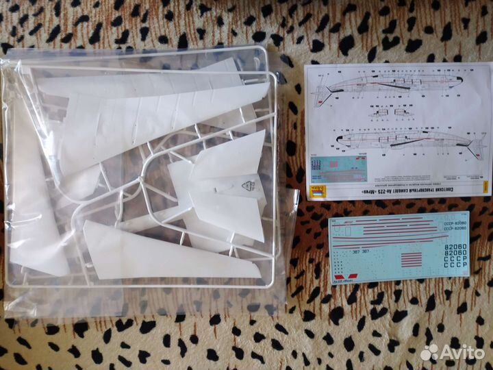 Сборная модель самолета 1 144