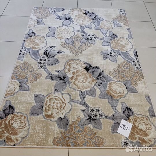 Ковры новые 1,6х2.3 прямые
