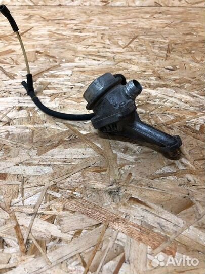 Клапан вентиляции картерных газов Mercedes E W211