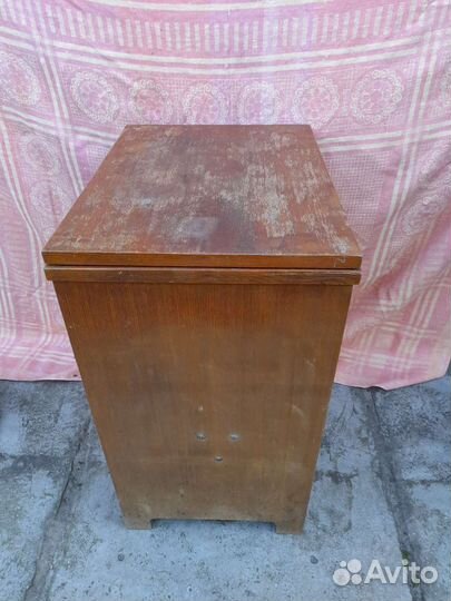 Швейные машинки две штуки