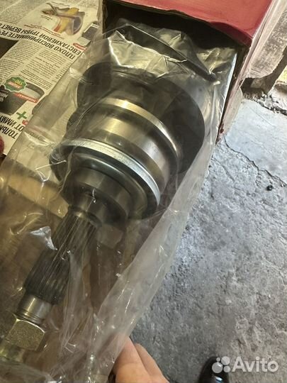 Привод правый в сборе 2123