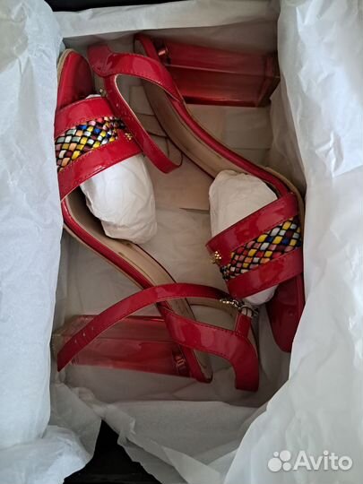 Босоножки женские 38 натуральная кожа италия