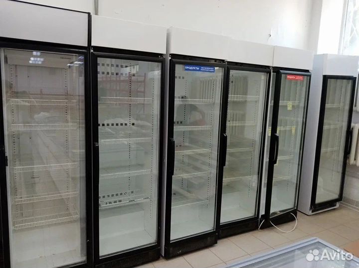 Холодильный шкаф-витрина