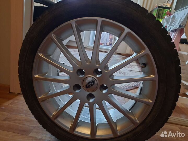 Triangle Snowlink TWT02 205/50 R17