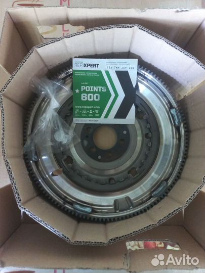 Маховик LUK 415049709