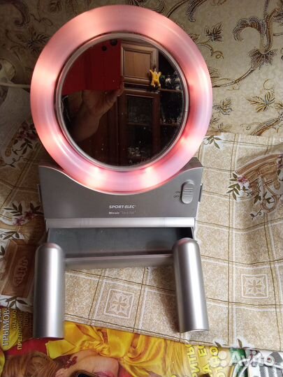 Зеркало с подсветкой настольное