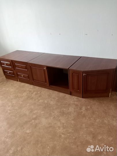 Полка настенная