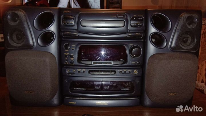 Музыкальный центр sanyo