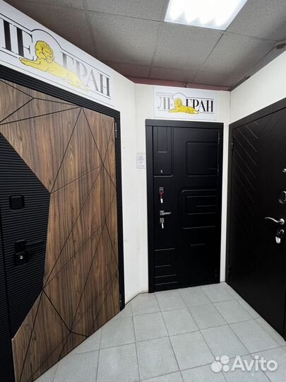 Входные металлические двери новые