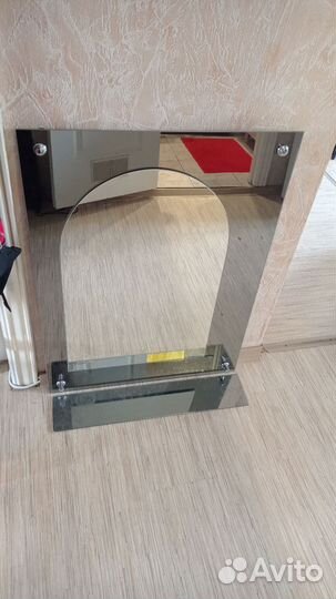 Зеркало в ванную с полочкой б/у 60*80