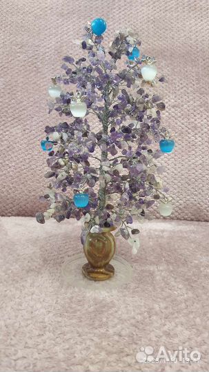 Яблонька из аметиста