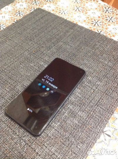 Телефон samsung galaxy s10e