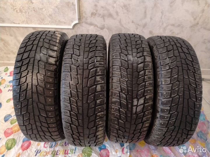 Michelin X-Ice North 235/60 R18
