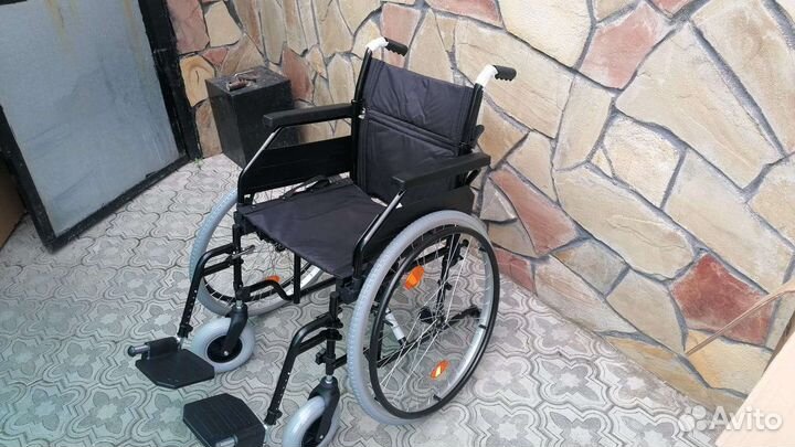 Инвалидная коляска