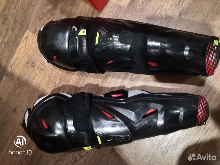 Хоккейные наколенники bauer hayperlite sr 17