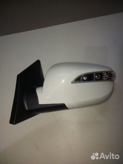 Зеркало левое Hyundai ix35