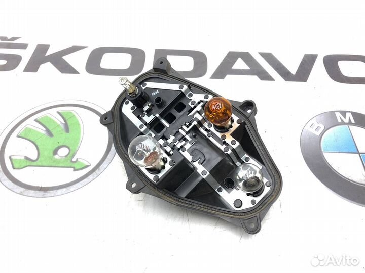 Плата заднего фонаря левая Skoda Octavia A7 (5E)