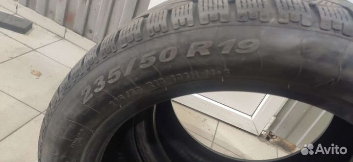 Pirelli Winter Sottozero 235/50 R19 109H