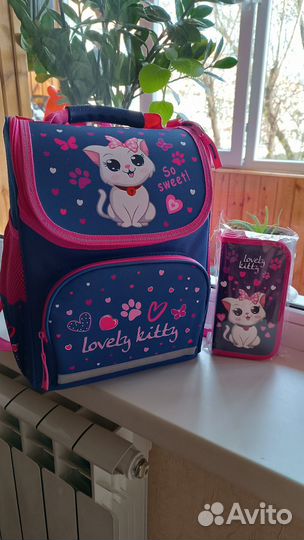 Рюкзак школьный для девочки новый