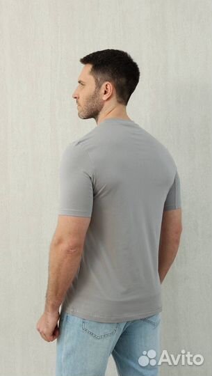 Футболка Brunello Cucinelli сер