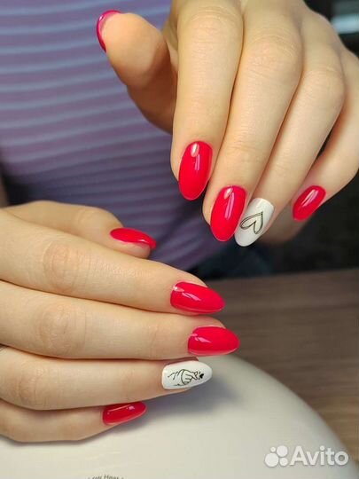 Маникюр, педикюр, наращивание ногтей