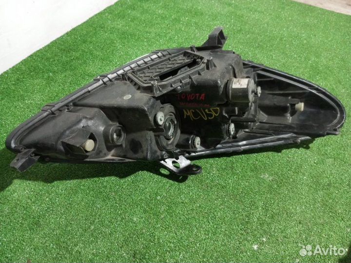 Фара ксеноновая левая Toyota Windom MCV30