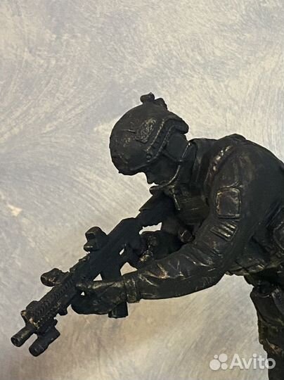 Офицер. Цсн. Фсб.Статуэтка авторское литье