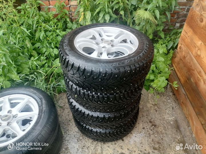 Колеса в сборе r15 литые